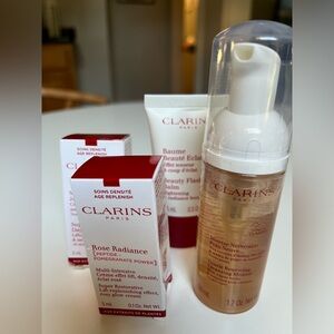 Bundle of premium samples Clarins. New and unopened.